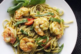 recept Spaghetti met pesto en knoflookgarnalen van de vele smaken van Italian Residence vakantiehuizen vakantie villa agriturismo Italie