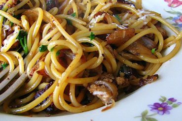 Pasta met confit de canard met Salie en boter van de smaak van Italian Residence vakantiehuizen Italie