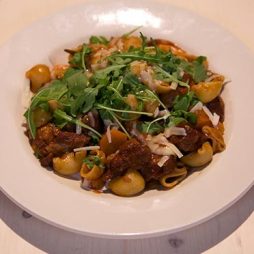 Redept Rudolph’s Italiaanse Kalfriblappenstoof van de vele smaken van Italian Residence