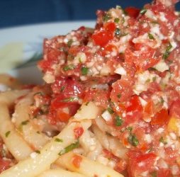 Recept Pasta met chorizo en tomaten van Italië Specialist Italian Residence.