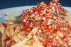 Recept Pasta met chorizo en tomaten van Italië Specialist Italian Residence.